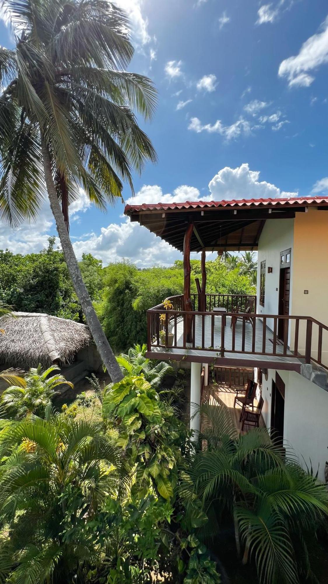The Lookout Lodge Tangalle Exterior photo